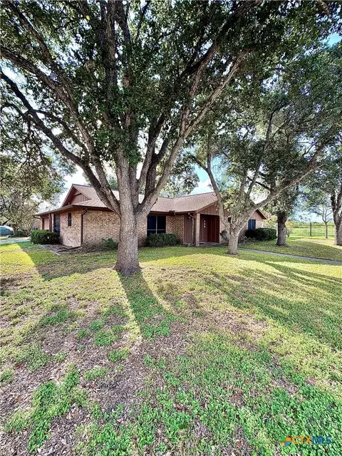 149 Spyglass Hill St, Port Lavaca, TX 77979