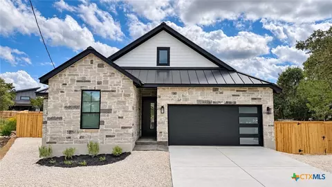 1652 Bob White Dr, Spring Branch, TX 78070