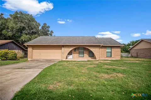 2107 Jackson St, Port Lavaca, TX 77979