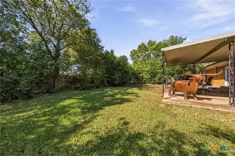 Exterior - 307 E Zenith Ave, Temple, TX 76501 photo 6 of 7