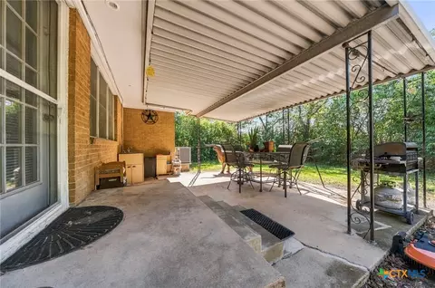 Exterior - 307 E Zenith Ave, Temple, TX 76501 photo 4 of 7