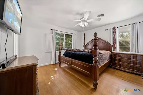 Bedroom - 307 E Zenith Ave, Temple, TX 76501 photo 1 of 2