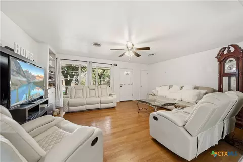 Living - 307 E Zenith Ave, Temple, TX 76501 photo 2 of 5