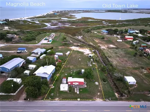 848 Margie Tewmey Rd, Port Lavaca, TX 77979