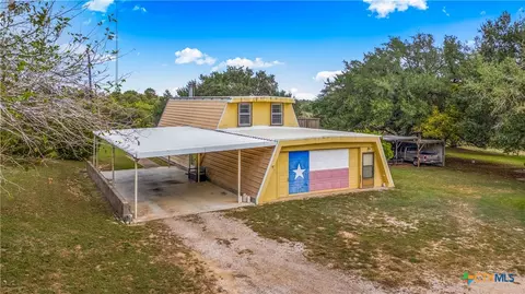 351 Refugio Hwy, Victoria, TX 77905