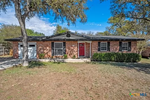 618 Dartmouth St, San Marcos, TX 78666