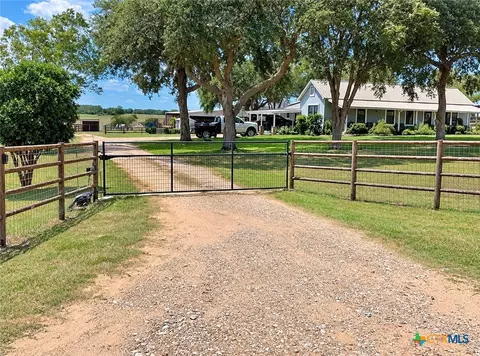 1126 County Road 176, Hallettsville, TX 77964