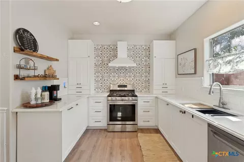 118 Santa Fe Rdg, Seguin, TX 78155