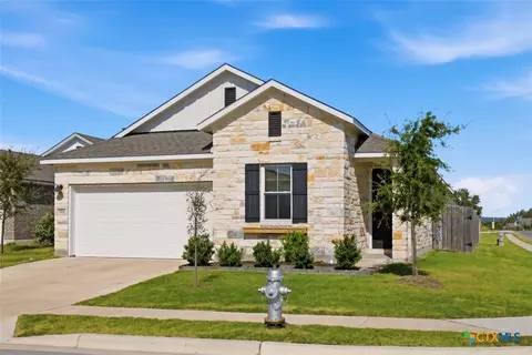 104 Ladolia Ln, San Marcos, TX 78666