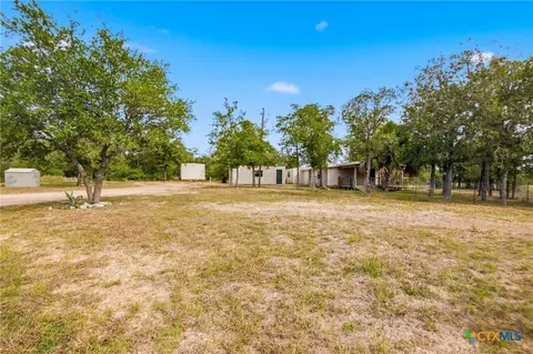 444 Price Rd, Victoria, TX 77905