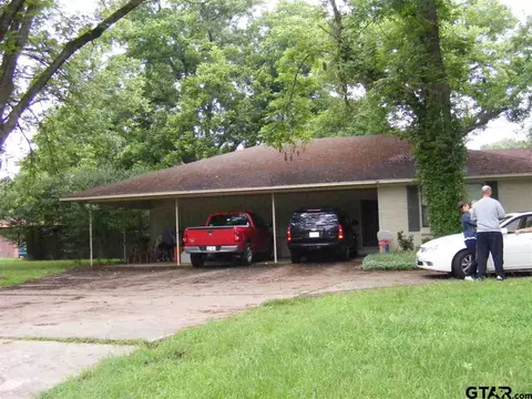 419 Kickapoo St, Frankston, TX 75763 photo 4