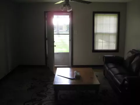 324 Fairview, Rusk, TX 75785 photo 2