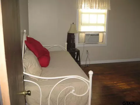 324 Fairview, Rusk, TX 75785 photo 4