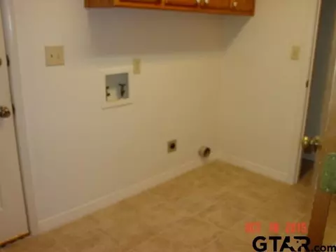 1605 Pinecrest, Gilmer, TX 75644 photo 7
