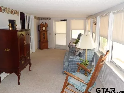 1084 E Main, Van, TX 75790 photo 6