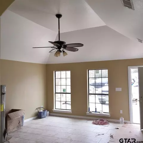 707 E 11th St, Mount Pleasant, TX 75455 photo 7