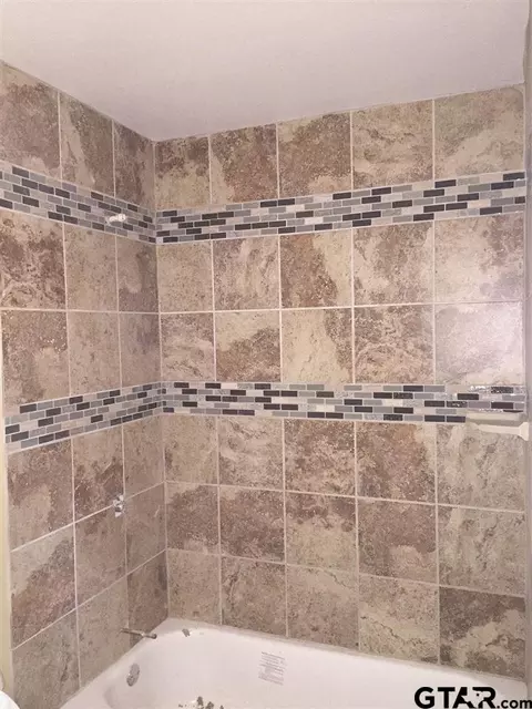 707 E 11th St, Mount Pleasant, TX 75455 photo 9