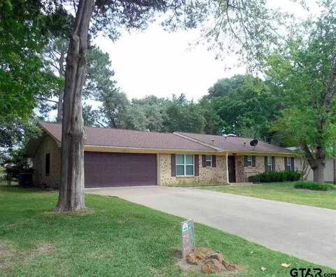 219 Hideaway Ln E, Hideaway, TX 75771 photo 1