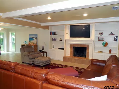 219 Hideaway Ln E, Hideaway, TX 75771 photo 3