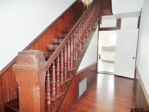 115 Third St, Rusk, TX 75785 photo 4