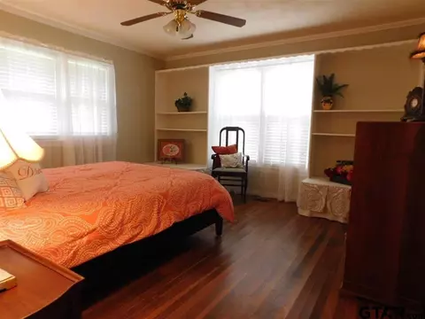 727 Pine St, Gilmer, TX 75644 photo 16