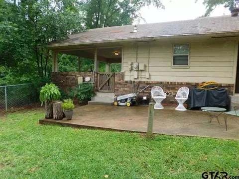 727 Pine St, Gilmer, TX 75644 photo 21