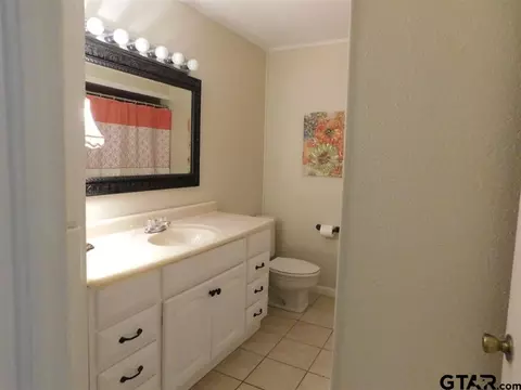 727 Pine St, Gilmer, TX 75644 photo 11