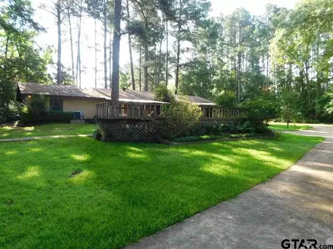 209 Maple, Gilmer, TX 75644 photo 17