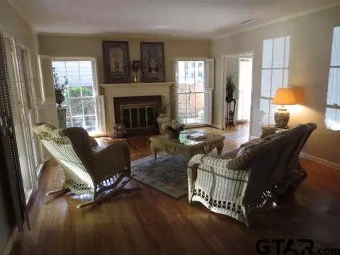 512 E Third, Tyler, TX 75701 photo 5
