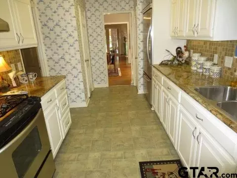 512 E Third, Tyler, TX 75701 photo 10