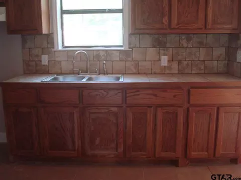 511 E 4 Th, Mount Pleasant, TX 75455 photo 2