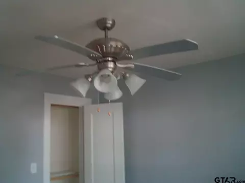 511 E 4 Th, Mount Pleasant, TX 75455 photo 8