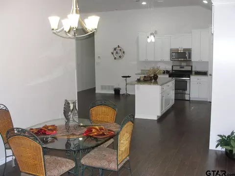 519 Colorado, Van, TX 75790 photo 7