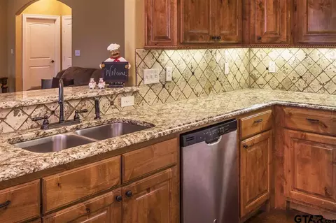 355 Rabbit Run Trl, Longview, TX 75603 photo 7