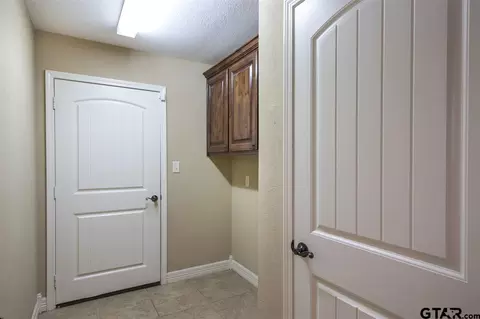 402 E Pirate St, Longview, TX 75604 photo 19