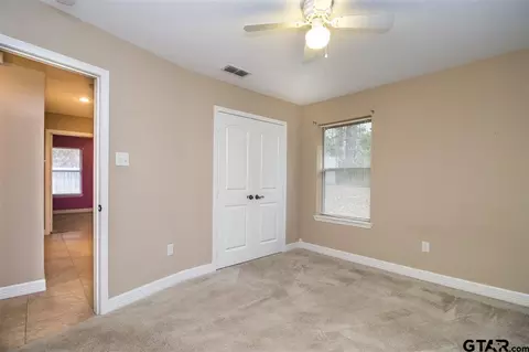 402 E Pirate St, Longview, TX 75604 photo 16