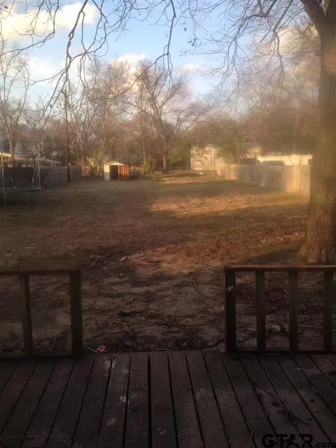 105 E Ln, Quitman, TX 75783 photo 9
