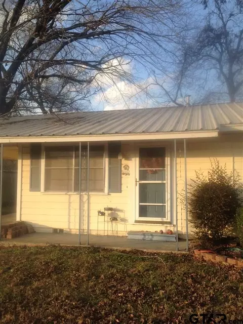 105 E Ln, Quitman, TX 75783 photo 3