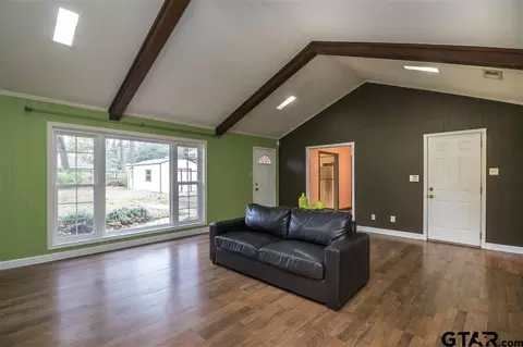 304 Beverly, Longview, TX 75601 photo 7