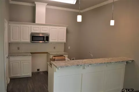 1744 Austin, Tyler, TX 75701 photo 9