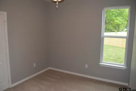 1744 Austin, Tyler, TX 75701 photo 13