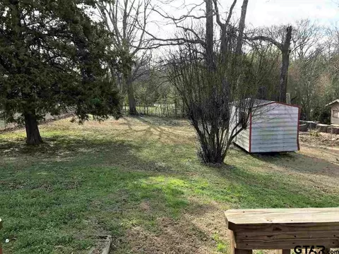 1102 E 3rd St, Mount Pleasant, TX 75455 photo 10