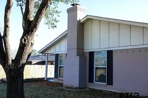 302 Hideaway Ln E, Hideaway, TX 75771 photo 5