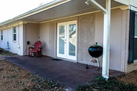 302 Hideaway Ln E, Hideaway, TX 75771 photo 6