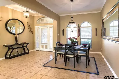 302 E Br, Longview, TX 75605 photo 5