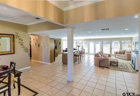 302 E Br, Longview, TX 75605 photo 7
