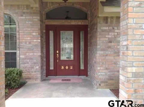 302 E Br, Longview, TX 75605 photo 4
