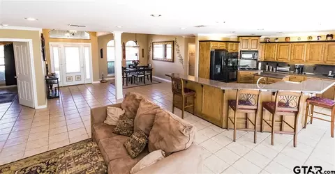 302 E Br, Longview, TX 75605 photo 6