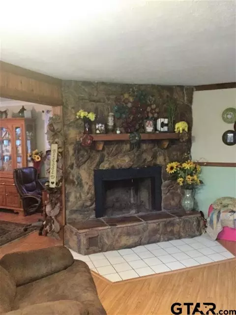 708 Pine St, Gilmer, TX 75644 photo 18