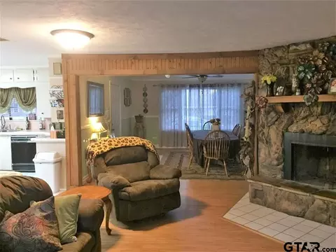 708 Pine St, Gilmer, TX 75644 photo 22